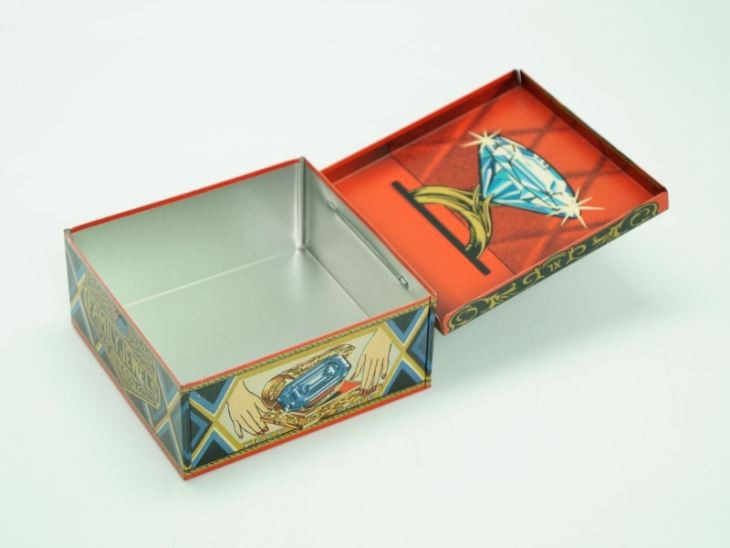 Square Hinged Tin Box With Straight Edge